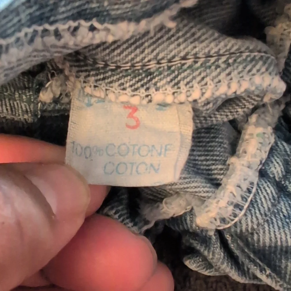 Vintage Denim Overalls With 4 colorful Patches - Picture 11 of 12